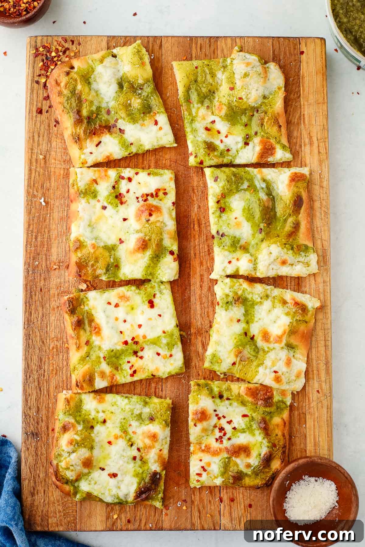 Cottage Cheese and Pesto Pizza Recipe for Creamy, Savory Flavor 2 pesto cottage cheese pizza