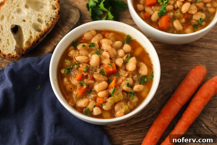 Slow Cooker White Bean Soup