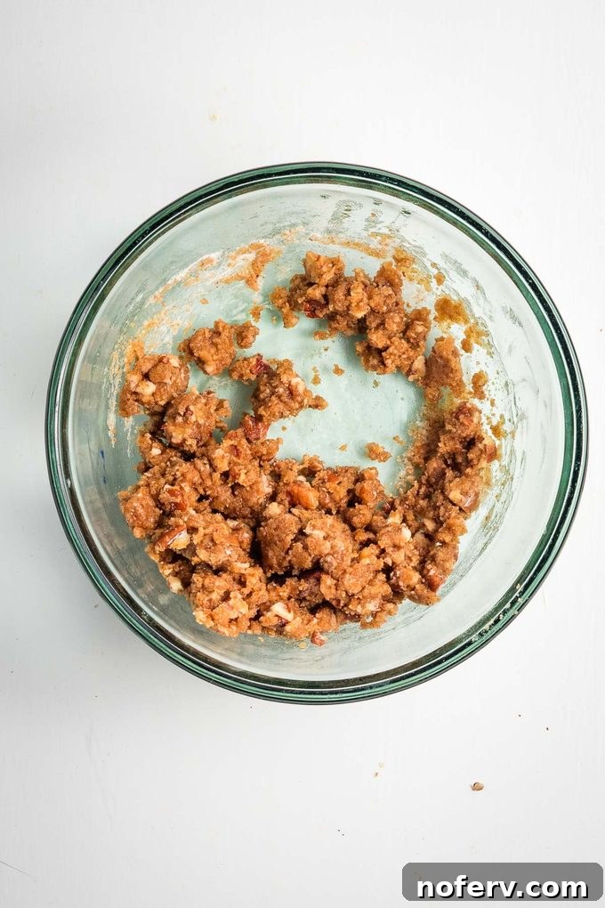 Banana Coffee Cake Recipe with Cinnamon Streusel 4 Streusel with oil
